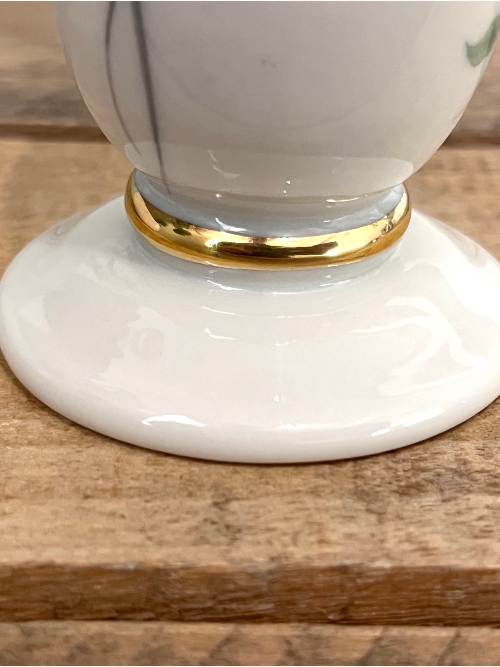 Vintage Lenox Rose Manor Fine Ivory China Bud Vase Gold Trim - Picture 4 of 5
